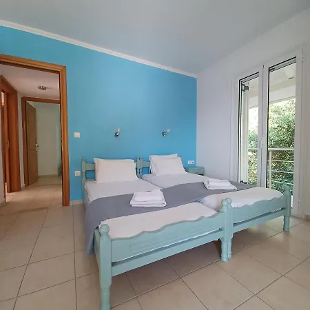 Nikos And Penthouse Apartamento Vasiliki