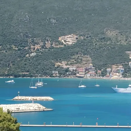 Nikos And Penthouse Apartamento *