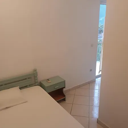 Nikos And Penthouse Apartamento Vasiliki