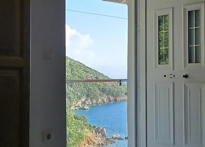 Nikos And Penthouse 아파트