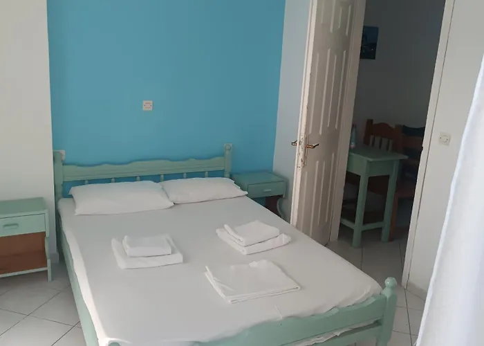 Nikos And Penthouse Apartament *