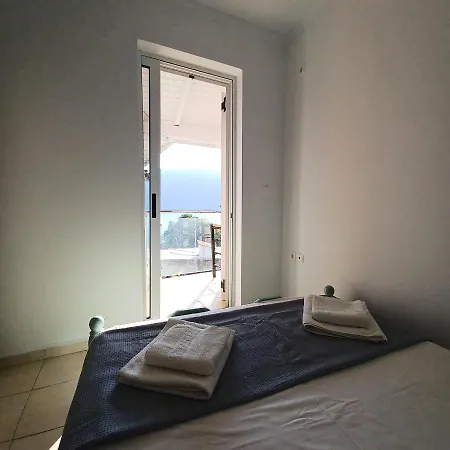 Nikos And Penthouse شقة *