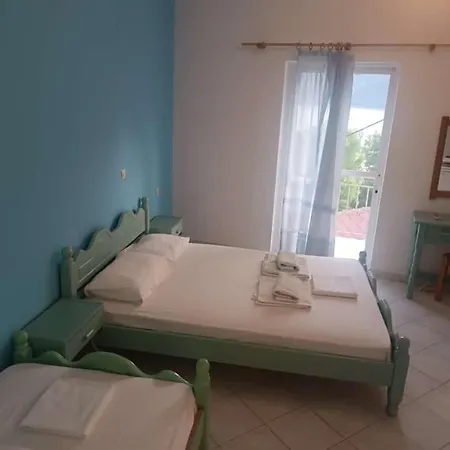 Nikos And Penthouse شقة *