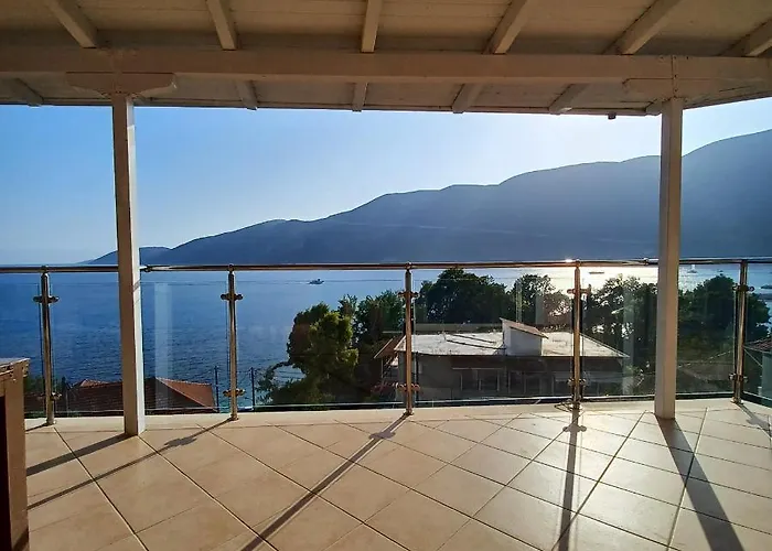 Nikos And Penthouse * Vasiliki (Lefkada)
