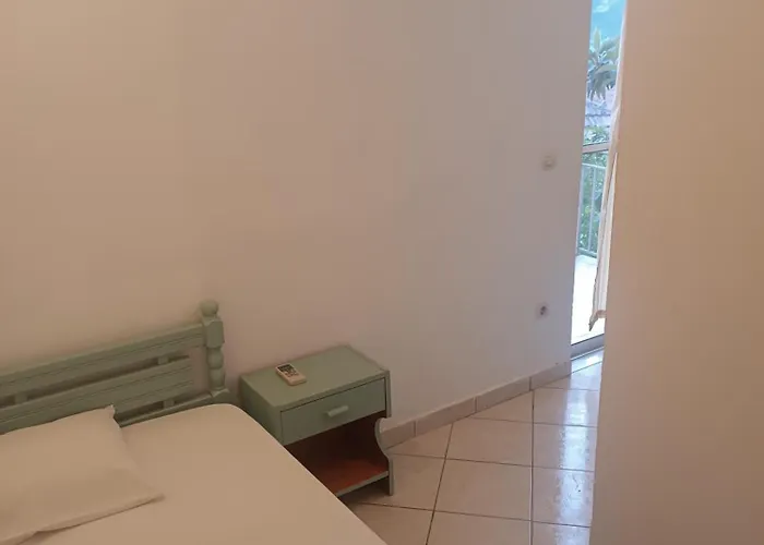 Nikos And Penthouse Апартаменты Василики